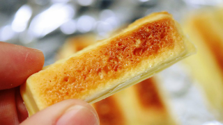 Illustration for article titled Toasting Kit Kats at Home Sure Looks Dangerous and Delicious